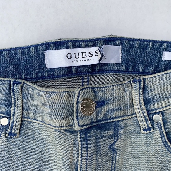 New GUESS Men's Slim Short SZ 32 - Picture 3 of 7